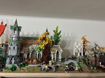 4 otevřené a postavené LEGO sety