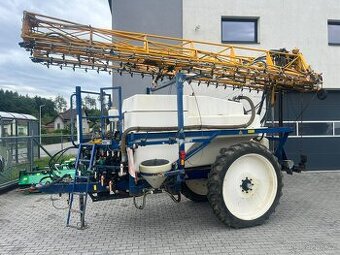 Tažený postřikovač SIEGER ( AgriFac) TSMR 3000 l , 24 m