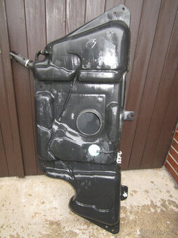 Nádrž Renault Kangoo