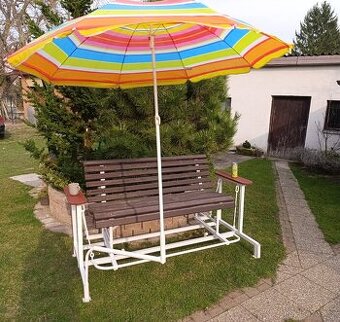 Zahradní relaxační lavice