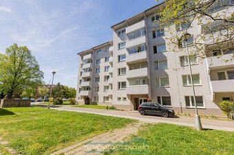 Prodej bytu 3+1, 71,8 m2 se zasklenou lodžií  Znojmo, Dukels