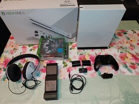 Xbox one S 1 TB - 1