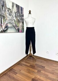 Luxusní vlněné kalhoty kolaborace Loro Piana a Peserico