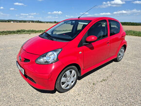 Toyota Aygo 1.0i, r.2006, klima, centrál, 107tis. km