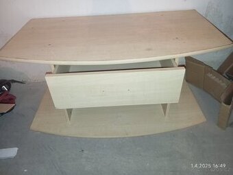 Tv stolek k renovaci