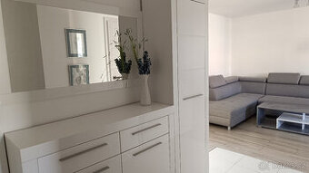 Prodej bytu 3+kk 60 m² Hradec Králové, Markovická