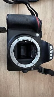 Nikon D3200 tělo - 1