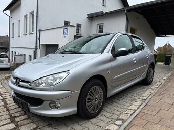 Peugeot 206 1.4i 65kW KLIMA, SERV.KN