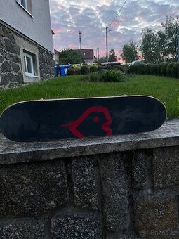Skateboard Blueprint Spray Heart 8”