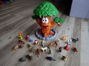 Hra strom se zvířátky - zatáhni za list a vyskočí překvapení - 1