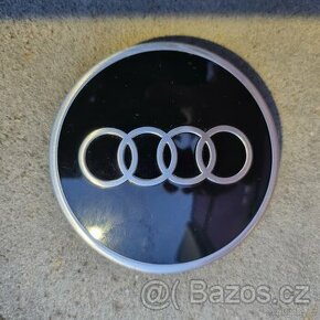 ČERNÉ KRYTKY-POKLIČKY ORIGINÁL AUDI NA NOVÉ MODELY ALU DISKŮ