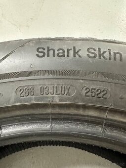 Zimni pneu Uniroyal 225/60 R18