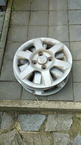 Hyundai poklice kol R15