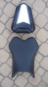 Sedlo Yamaha R1 2007