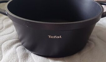 Hrnec Tefal Hrnec 28cm Trattoria E2185334