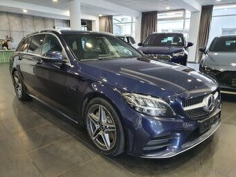 Mercedes-Benz C300e AMG 235kW 9GTronic AMG ext+int Webasto
