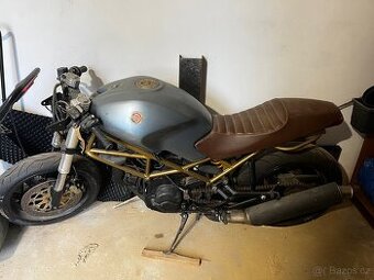 Ducati monster 600