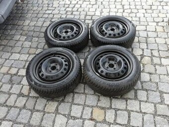 ZIMNÍ PNEU + DISKY 185/60R15 RENAULT 15"DACIA