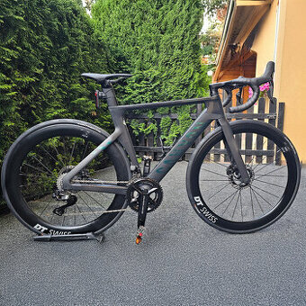 Canyon Aeroad CFR Di2 najeto jen 30 km