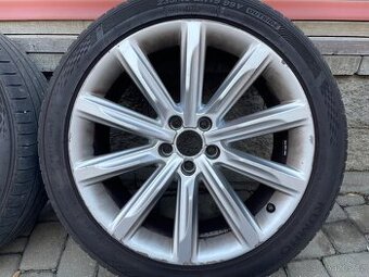 Prodám originál 19” kola Audi + zimní sada – rychlý prodej