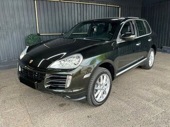 PORSCHE CAYENNE 3.6i-V6 213kW,4X4,DARK OLIVE GREEN perleť
