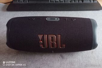 JBL Charge 5