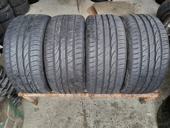 235/40/17 letni pneu BARUM 235/40 R17