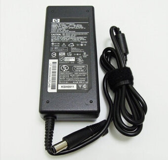 AC adapter nabijecka HP