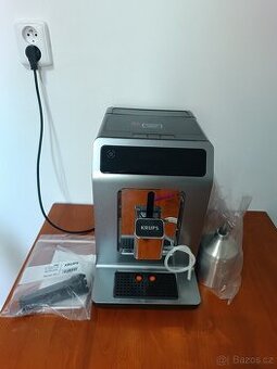 Automatický kávovar Krups EA894T10