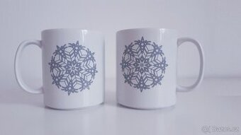 HRNKY SE ZIMNÍM MOTIVEM • HRNÍČKY S VLOČKAMI • IKEA