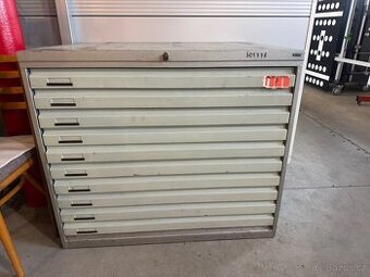 Komoda kovová, regál kovový