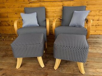 Renovovaná křesla Halabala