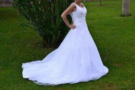 Bílé svatební šaty vel. 36/38 + spodnice zdarma