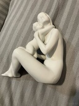 Porcelánová soška