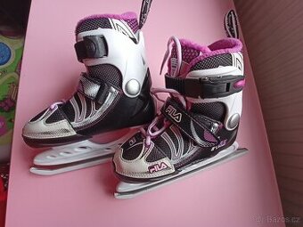 Dívčí zimní brusle