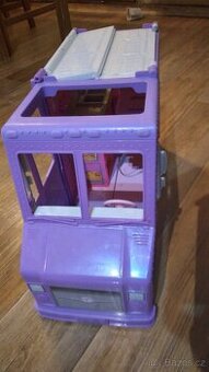 Barbie karavan