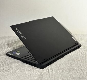 Herní počítač Lenovo Legion Pro 5 RTX4070 Intel I9