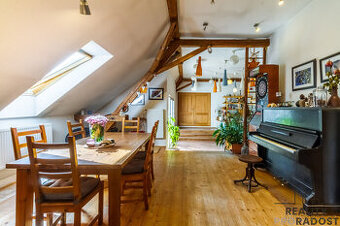 Prodej zemědělské usedlosti 819 m², pozemek 9510 m²