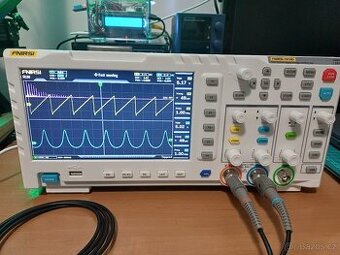 Osciloskop Fnirsi 1014D (s generátorem)