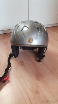 Dámská lyžařská helma - 1