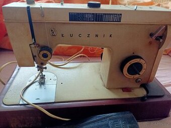 Šicí stroj Lucznik