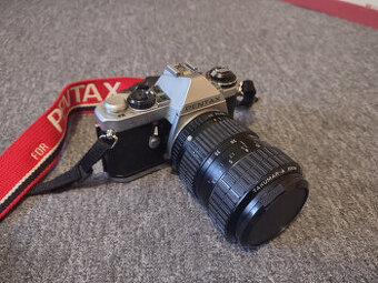 Pentax ME F (č. 9) + zoom Takumar-A 28-80 mm f3,5-4,5