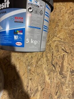 Sparovacka Ceresit 5 kg platinum č 14