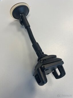 Drzak na mobil do auta