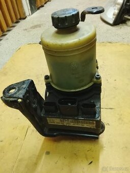 Škoda  fabia   čerpadlo    KOYO      cen 700  kč