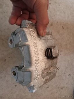 Přední brzdiče BMW E32/E34 chlazené kotouče