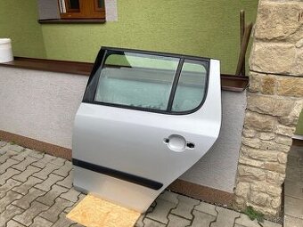 Škoda Fabia II. 2008 - levé zadní dveře - holé