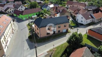 Prodej prostorného rodinného domu 450 m² s pozemkem 615 m² –