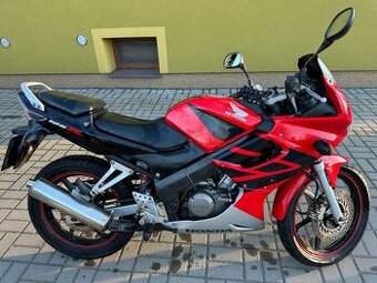 Honda cbr125r 2006