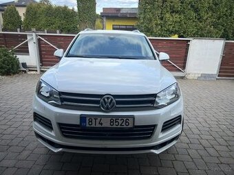 VW Touareg 3.0 R-Line, 4x4, kůže, TOP výbava